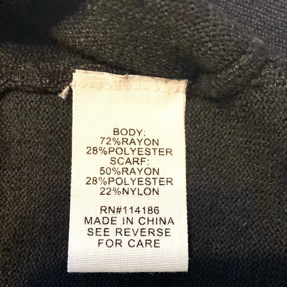 5/$15💥 Rayon Sweater Deep V-Neck Tunic Length & Plaid Scarf Set Fall Winter - Picture 6 of 8